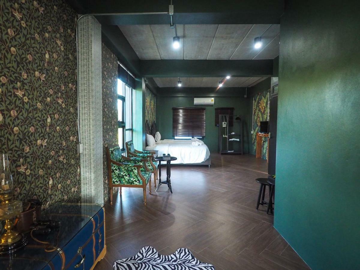 Wiw Mini Hotel Бангкок Экстерьер фото