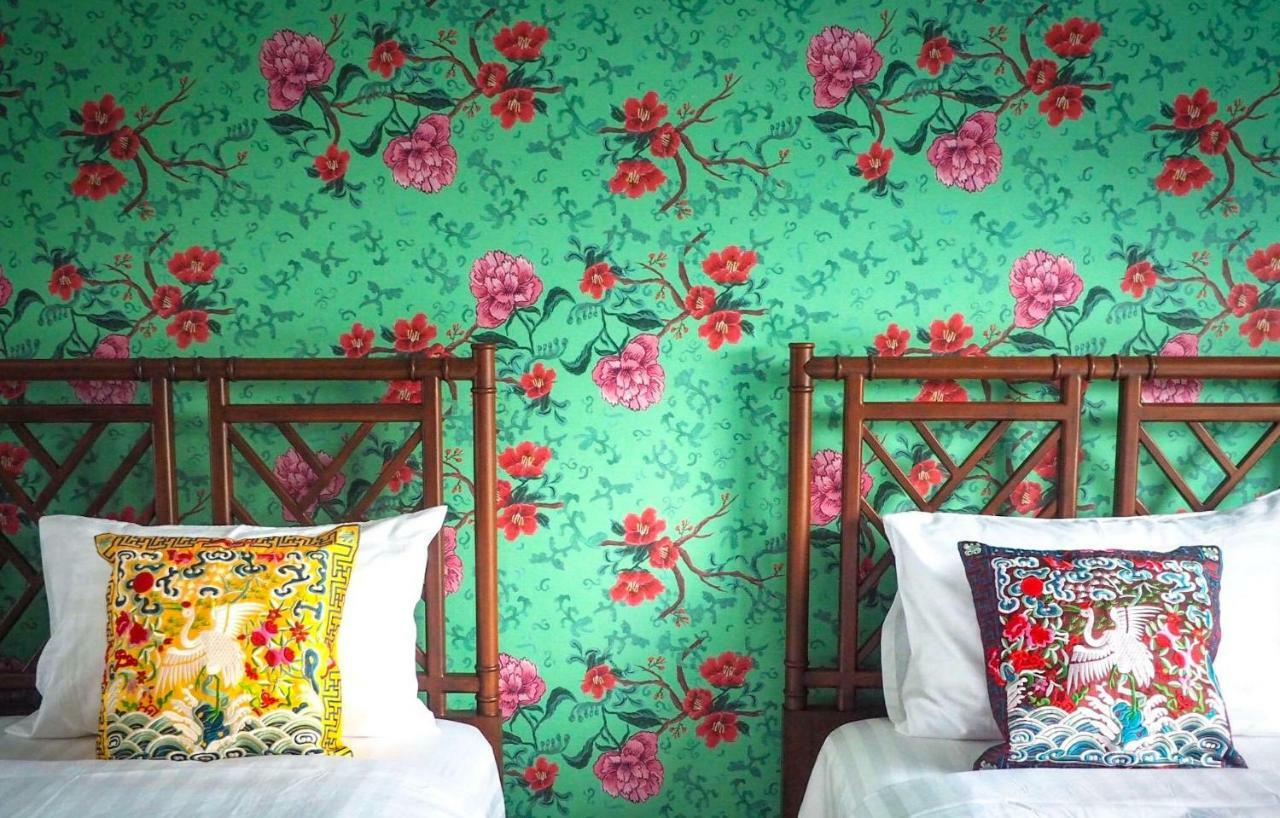 Wiw Mini Hotel Бангкок Экстерьер фото